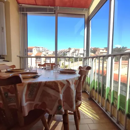 T2 Avec Loggia A 100m De La - 4sen119 St Pierre Apartment