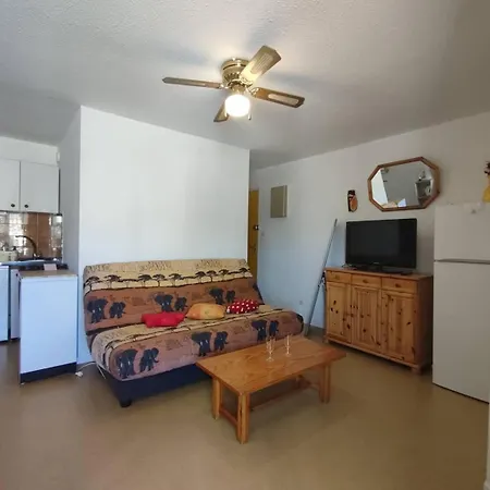 Apartment T2 Avec Loggia A 100m De La - 4sen119 St Pierre *